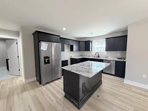 Kitchen - 227 Brook Cv, Berea, KY 40403 photo 1 of 2