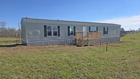 30 Nichols Branch Rd, Annville, KY 40402