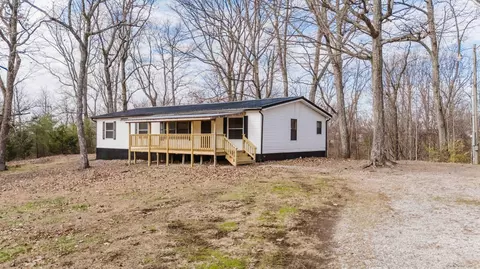 430 Apache Dr, Paint Lick, KY 40461