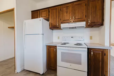 Kitchen - 430 Apache Dr, Paint Lick, KY 40461 photo 2 of 3