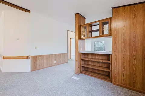 Living - 430 Apache Dr, Paint Lick, KY 40461 photo 8 of 12