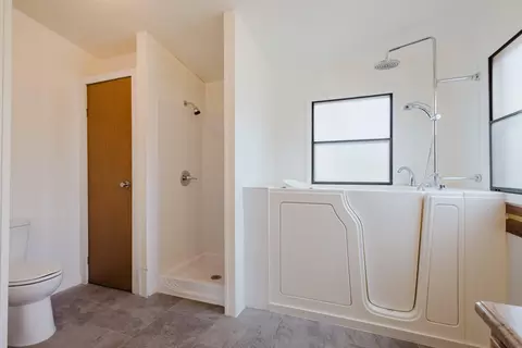 Bath - 430 Apache Dr, Paint Lick, KY 40461 photo 5 of 6