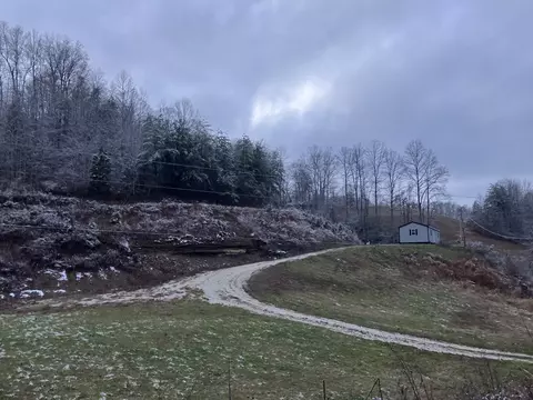 264 Sunshine Ln, West Liberty, KY 41472