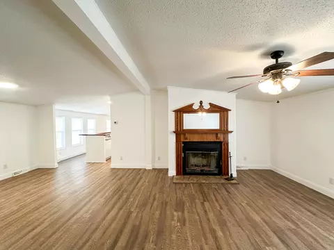 Living - 331 Ellen Ln, Gray, KY 40734 photo 2 of 5