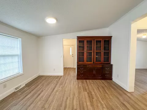 Living - 331 Ellen Ln, Gray, KY 40734 photo 5 of 5