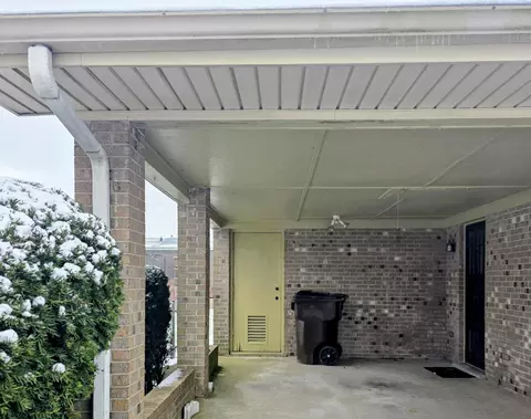622 S 3rd St, Nicholasville, KY 40356