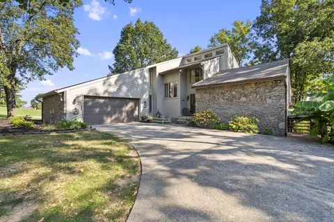 285 Beams Dr, Harrodsburg, KY 40330