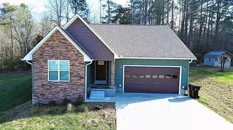 110 Lake Breeze Ln, Corbin, KY 40701