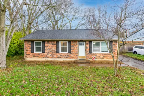 3325 Featherston Dr, Lexington, KY 40515