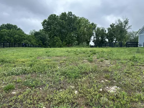 275 Northside Dr, Midway, KY 40347