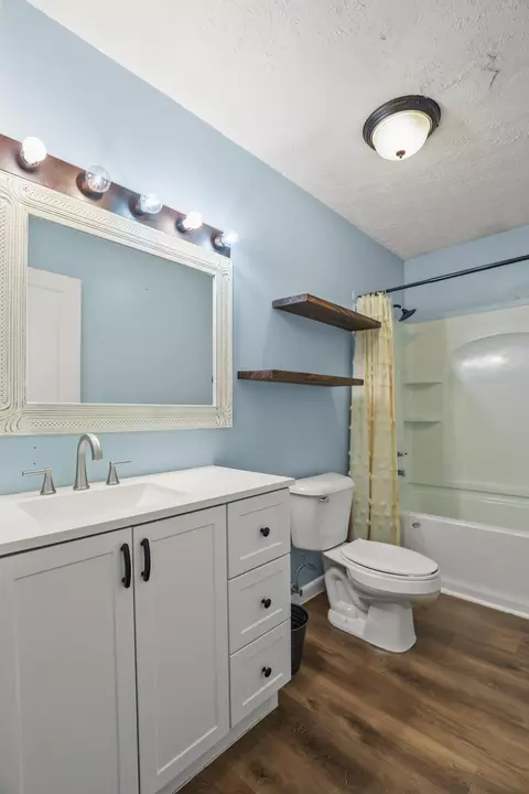 Bath - 214 W Center St, Corbin, KY 40701 photo 2 of 2