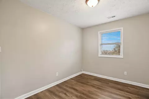 Bedroom - 214 W Center St, Corbin, KY 40701 photo 1 of 7