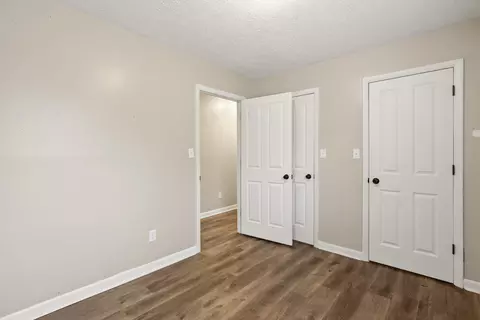 Bedroom - 214 W Center St, Corbin, KY 40701 photo 5 of 7