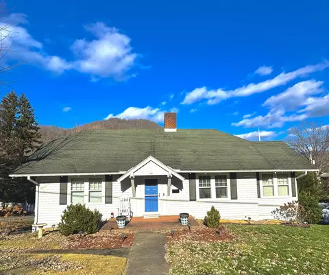 343 Tennessee Ave, Pineville, KY 40977