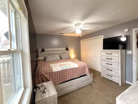 Bedroom - 551 Old Peacock Rd, Paris, KY 40361 photo 2 of 5