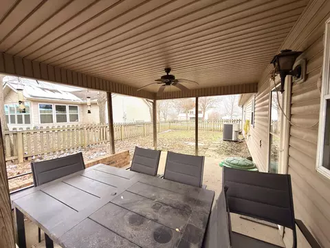 Exterior - 551 Old Peacock Rd, Paris, KY 40361 photo 6 of 7