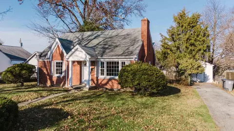 315 Stratford Dr, Lexington, KY 40503