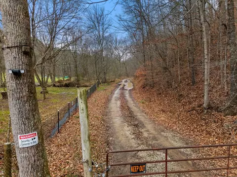 111 Baker Creek Rd, Manchester, KY 40962