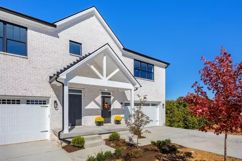 1003 Lauderdale Dr, Nicholasville, KY 40356