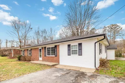 Exterior - 12 Ashley Ave, Corbin, KY 40701 photo 4 of 5