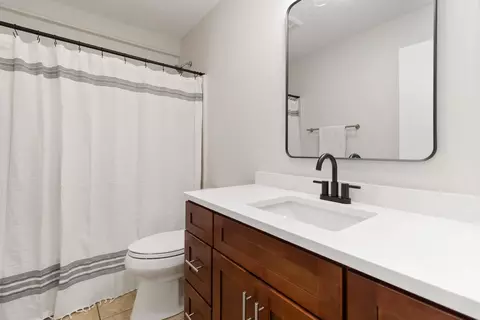 Bath - 12 Ashley Ave, Corbin, KY 40701 photo 1 of 3