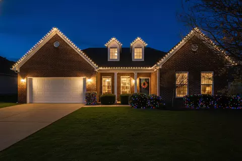 413 Paddock Dr, Versailles, KY 40383