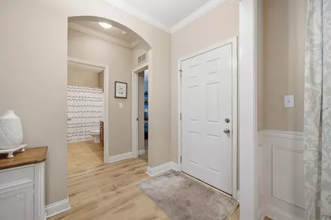 Entry Way - 413 Paddock Dr, Versailles, KY 40383 photo 1 of 6
