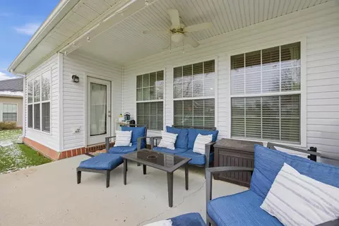 Exterior - 413 Paddock Dr, Versailles, KY 40383 photo 7 of 7