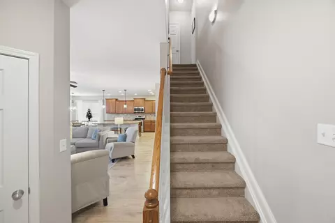 Entry Way - 413 Paddock Dr, Versailles, KY 40383 photo 6 of 6