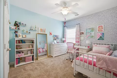 Bedroom - 413 Paddock Dr, Versailles, KY 40383 photo 3 of 5