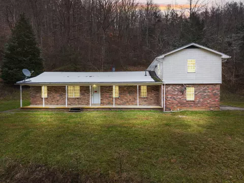 1474 Cow Creek Rd, Stanton, KY 40380
