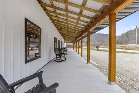 Exterior - 9585 Campton Rd, Stanton, KY 40380 photo 2 of 5