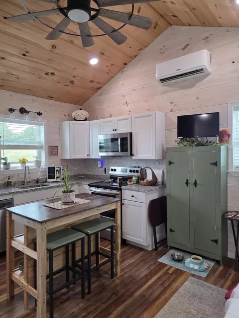 Kitchen - 128 Kiersten Dr, Nancy, KY 42544 photo 1 of 4