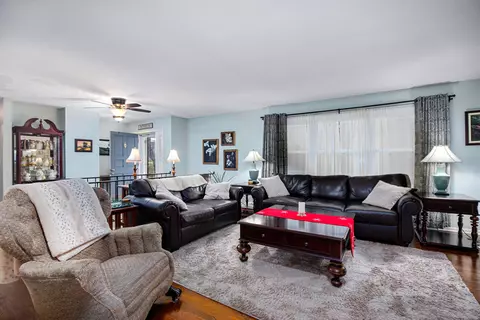 3873 Huntertown Rd, Versailles, KY 40383