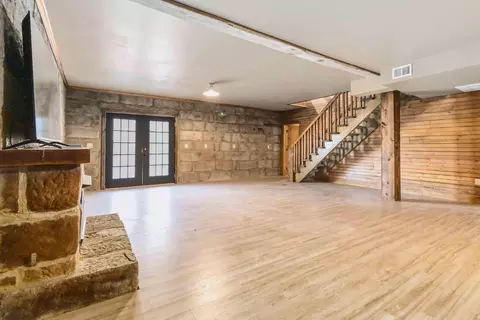 Living - 232 Tower Rd, Corbin, KY 40701 photo 7 of 8