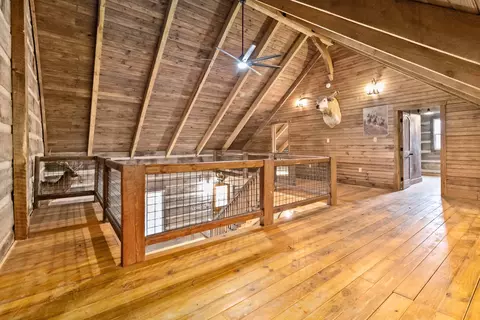 Entry Way - 232 Tower Rd, Corbin, KY 40701 photo 1 of 3