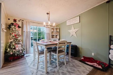Dining - 608 Casey Rd, Corbin, KY 40701 photo 1 of 4