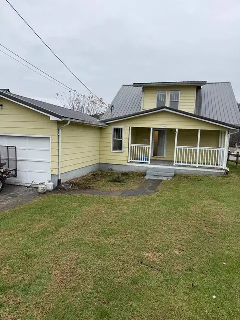 405 Depot Rd, Paintsville, KY 41240