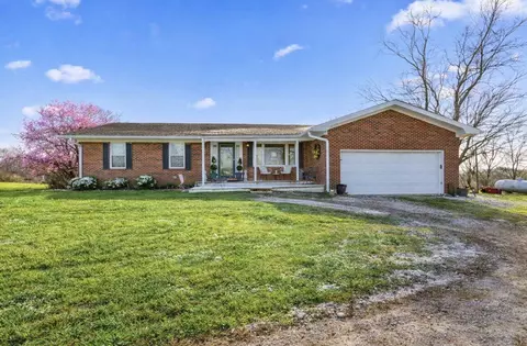 455 Davis Ln, Winchester, KY 40391