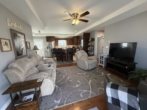 Living - 156 Griggs Rd, Waco, KY 40385 photo 1 of 2