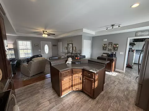 Kitchen - 156 Griggs Rd, Waco, KY 40385 photo 3 of 4