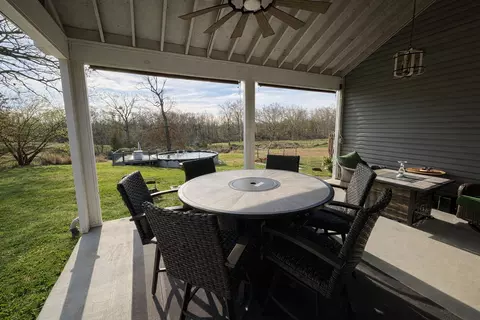Exterior - 156 Griggs Rd, Waco, KY 40385 photo 8 of 12