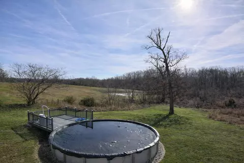 Exterior - 156 Griggs Rd, Waco, KY 40385 photo 4 of 12