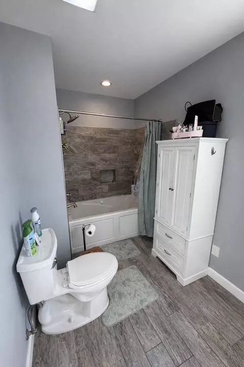 Bath - 156 Griggs Rd, Waco, KY 40385 photo 1 of 3