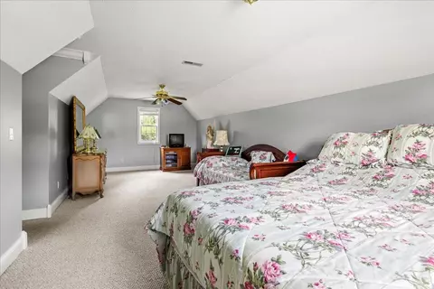 Bedroom - 135 Timber Ridge Way, Corbin, KY 40701 photo 9 of 10