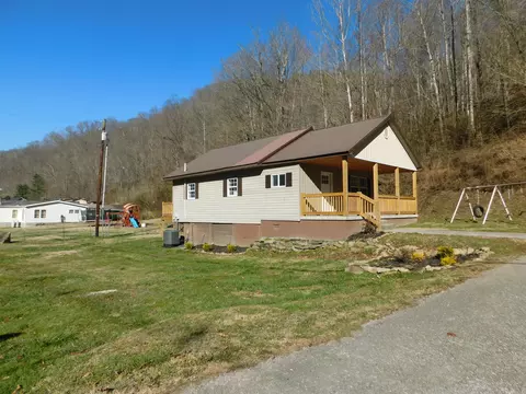 2885 Ky-215, Evarts, KY 40828