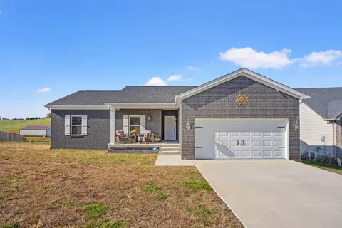 3011 Thorntree Ln, Lawrenceburg, KY 40342