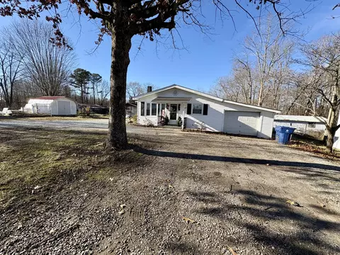 Exterior - 207 Foley Rd, Corbin, KY 40701 photo 2 of 9