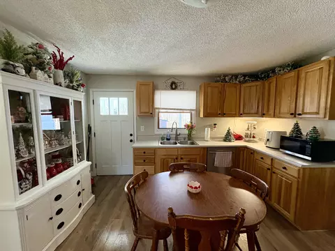 Kitchen - 207 Foley Rd, Corbin, KY 40701 photo 3 of 3