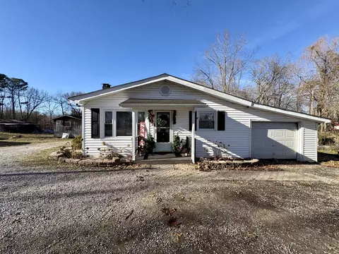 Exterior - 207 Foley Rd, Corbin, KY 40701 photo 5 of 9